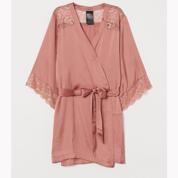 Satin and Lace Bathrobe - Picture 1 of 1